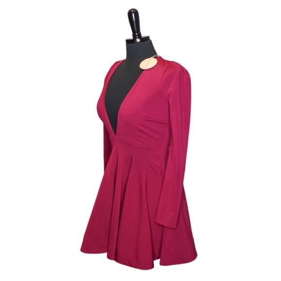 Luxxel Deep V Neck Flare Mini Dress Plum Purple Red Size S NWT - Picture 2 of 7